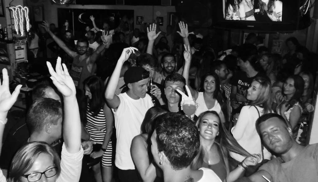 Flicks Bar